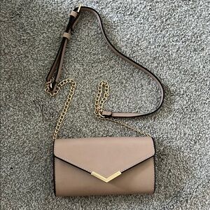 Elegant Tan Crossbody Bag